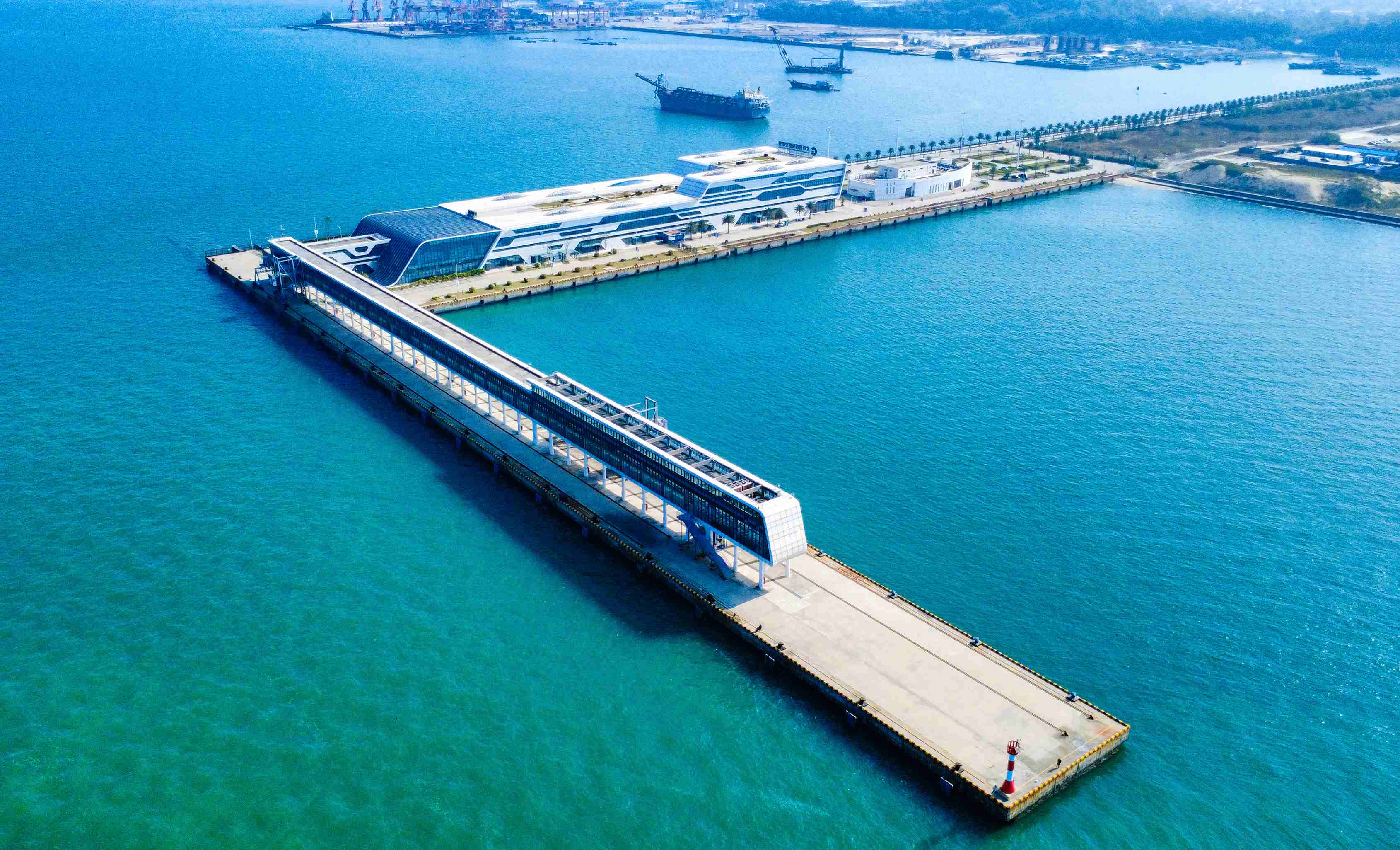 成功连船 | 智光高压岸电系统护航北部湾绿色发展